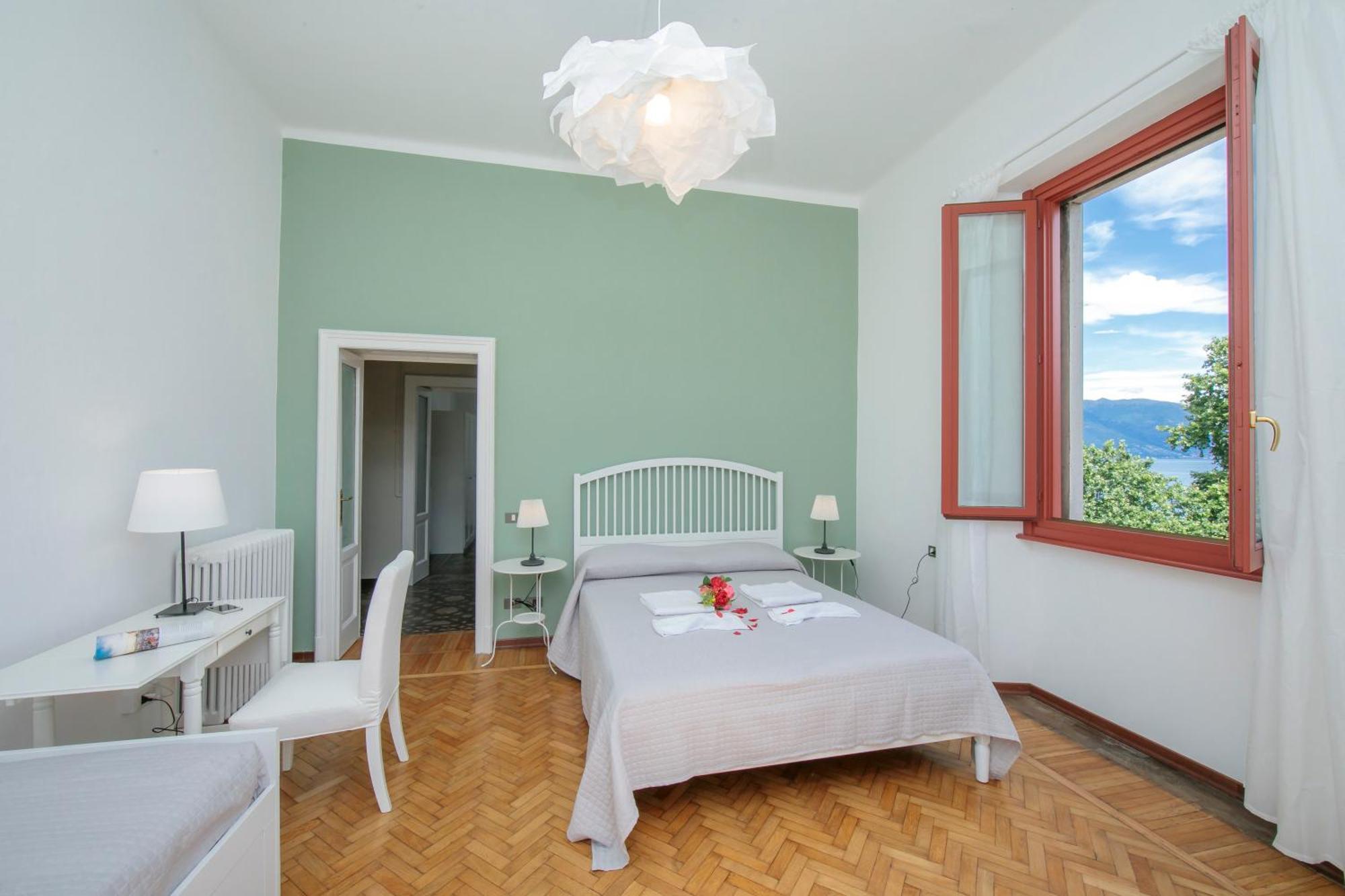 Residenza Oleandro Lake View Luino Center - Happy Rentals Exterior photo
