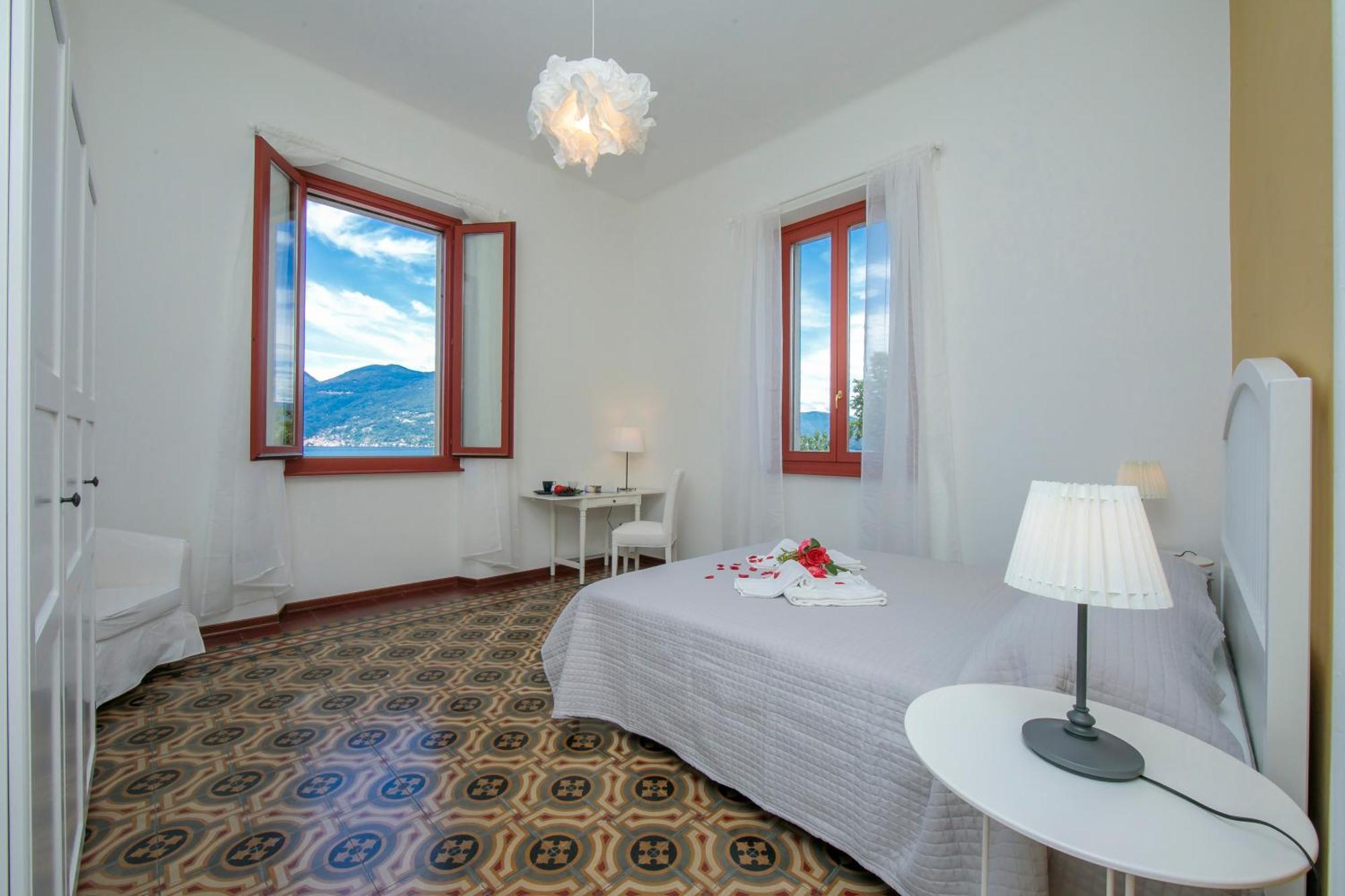Residenza Oleandro Lake View Luino Center - Happy Rentals Exterior photo